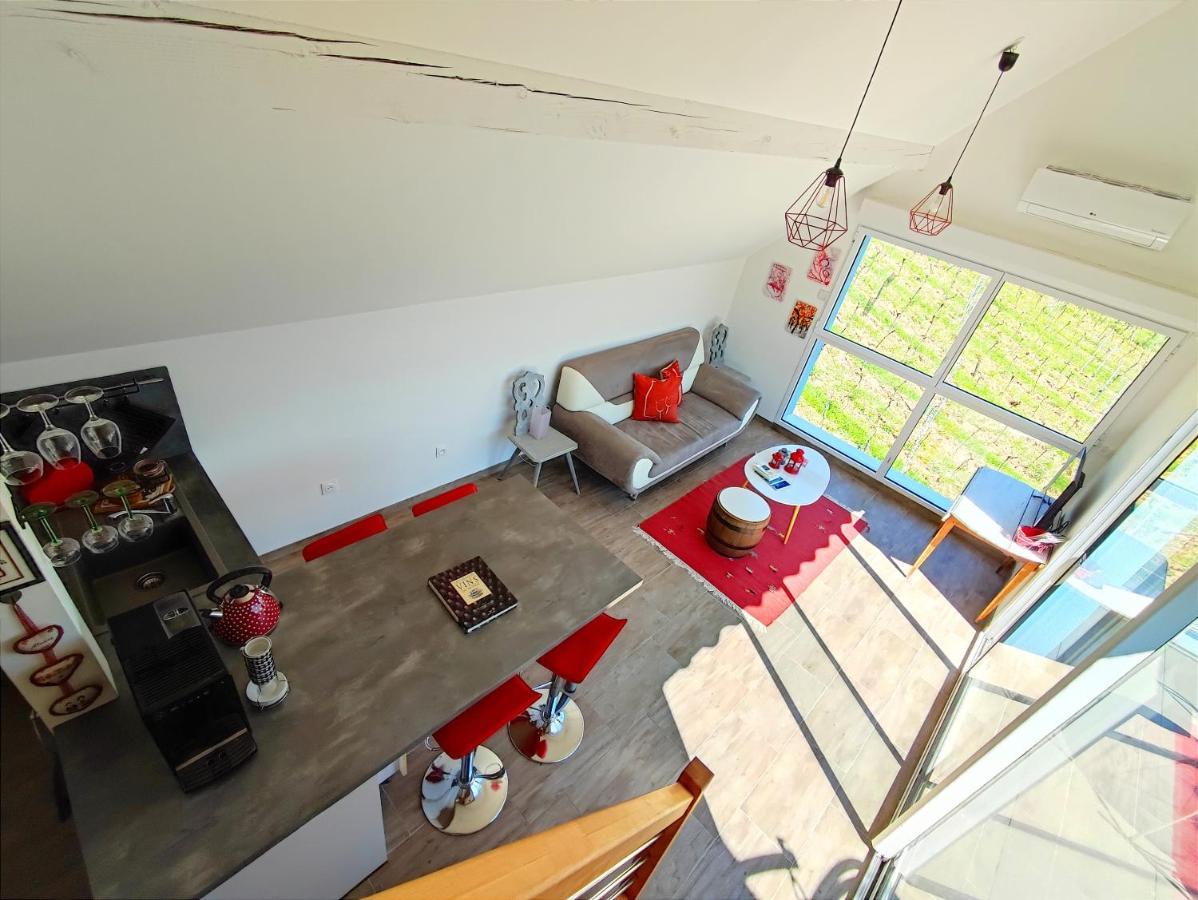 فيلا Janea Deep Red House Reichsfeld المظهر الخارجي الصورة