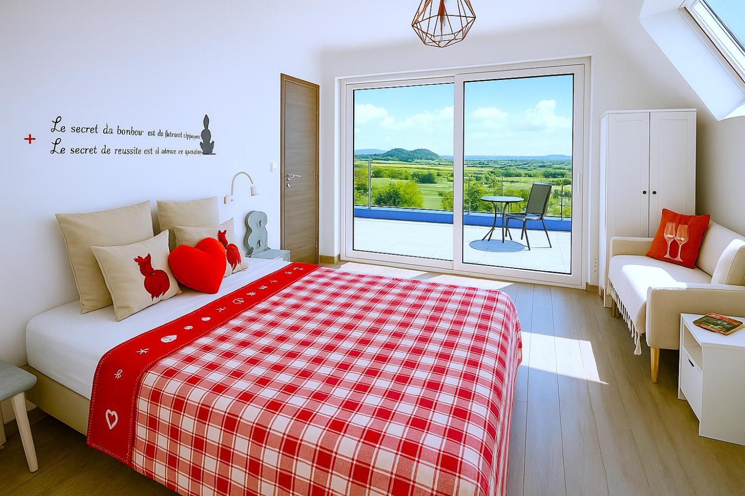 فيلا Janea Deep Red House Reichsfeld المظهر الخارجي الصورة